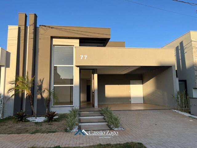 #CA1002 - Casa para Venda em São Carlos - SP