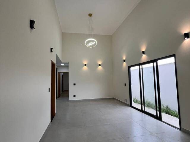 Casa para Venda em São Carlos - 4