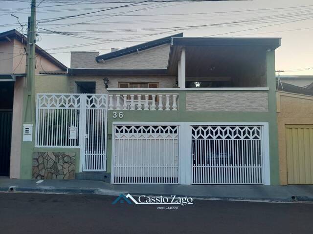 #CB1011 - Casa para Venda em São Carlos - SP